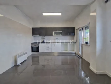 Apartamento T2 para Arrendamento em Seixal