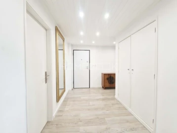 Apartamento T2 para Arrendamento em Seixal