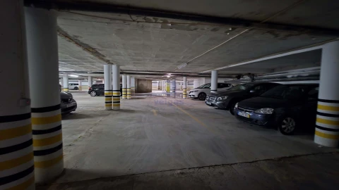 Garagem para Arrendamento em Bombarral e Vale Covo