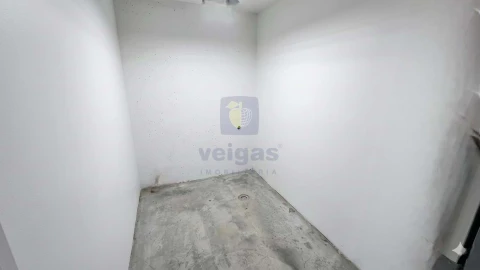 Garagem para Arrendamento em Bombarral e Vale Covo