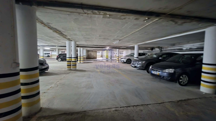 Garagem para Arrendamento em Bombarral e Vale Covo Foto 7