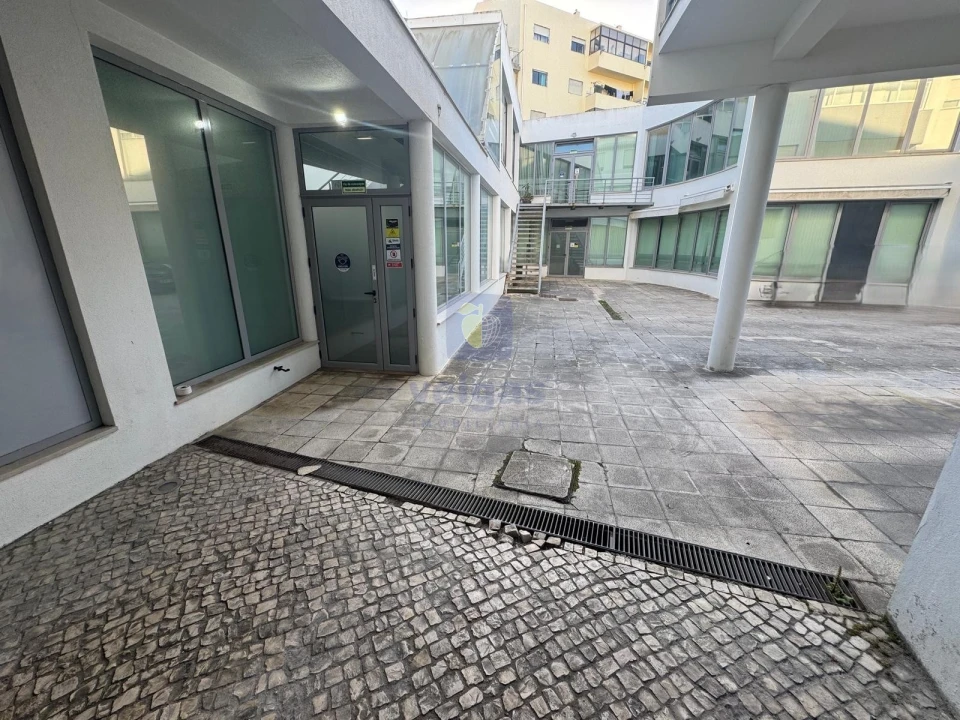 Negócio para Venda em Peniche Foto 1