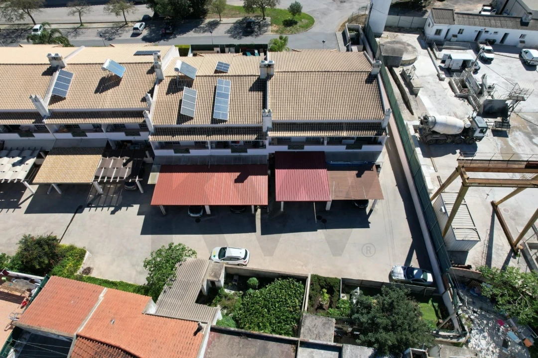 Moradia T3 para Venda em Ferreiras Foto 10