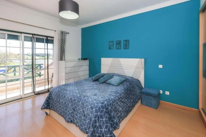 Moradia T3 para Venda em Ferreiras