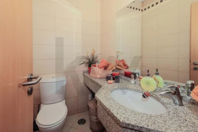 Moradia T3 para Venda em Ferreiras