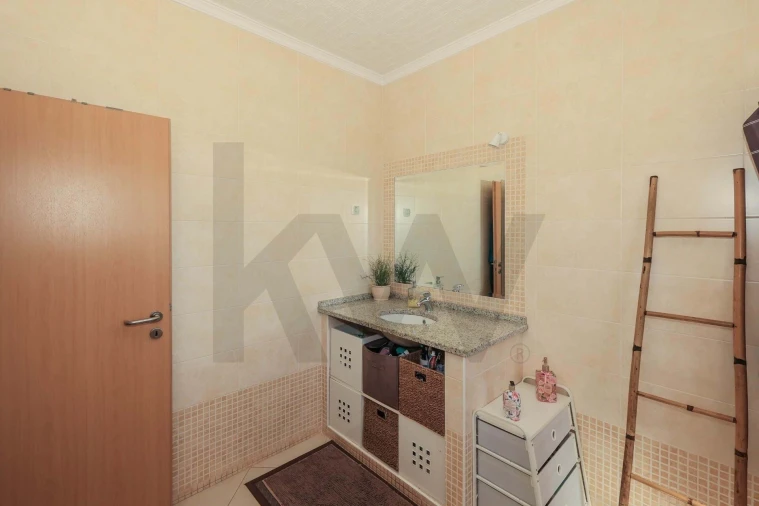 Moradia T3 para Venda em Ferreiras Foto 31