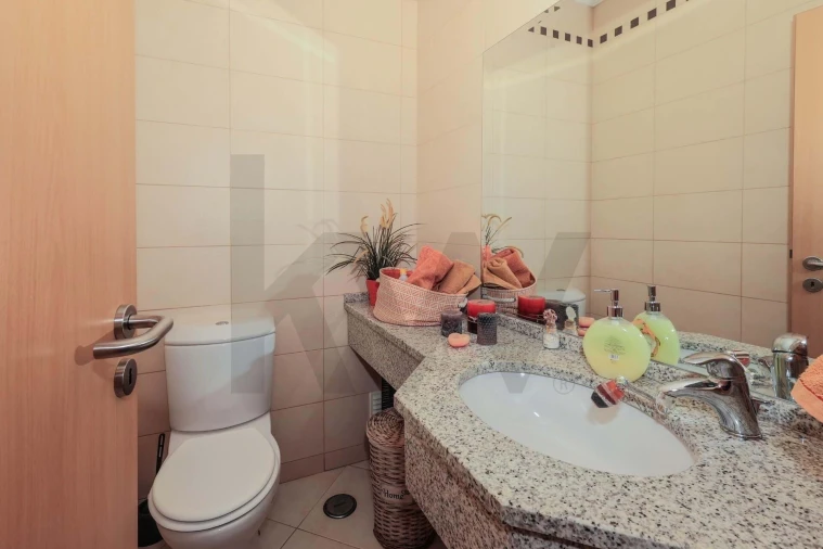 Moradia T3 para Venda em Ferreiras Foto 19