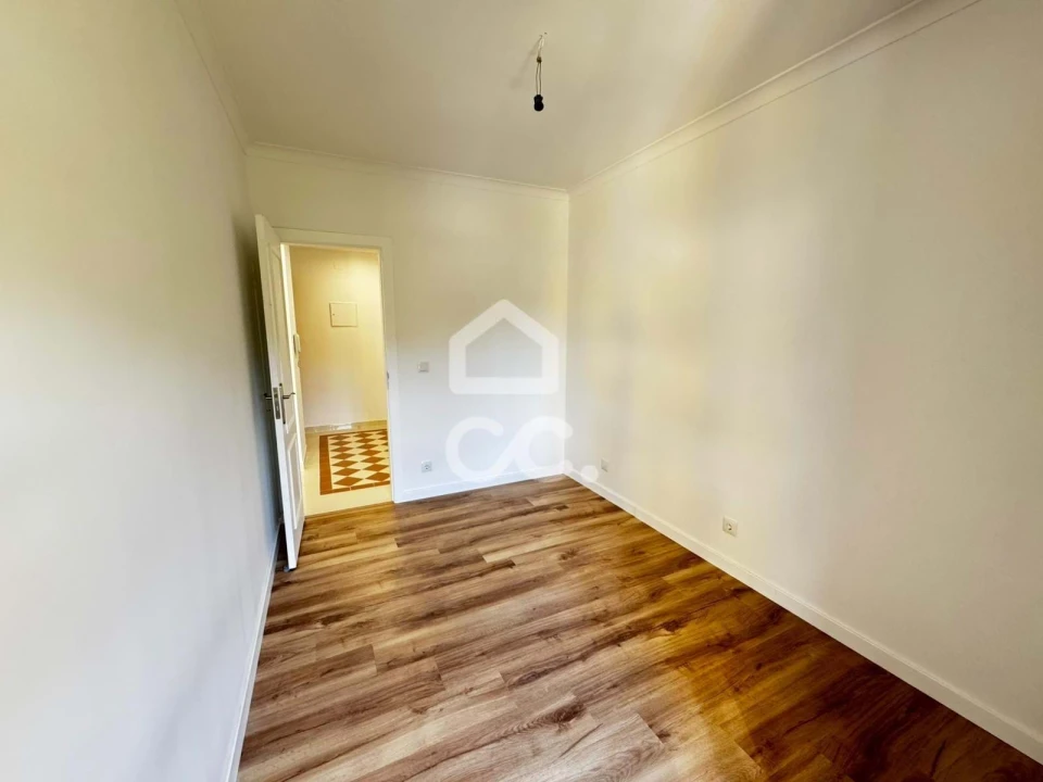 Apartamento T3 para Venda em Laranjeiro e Feijó Foto 23