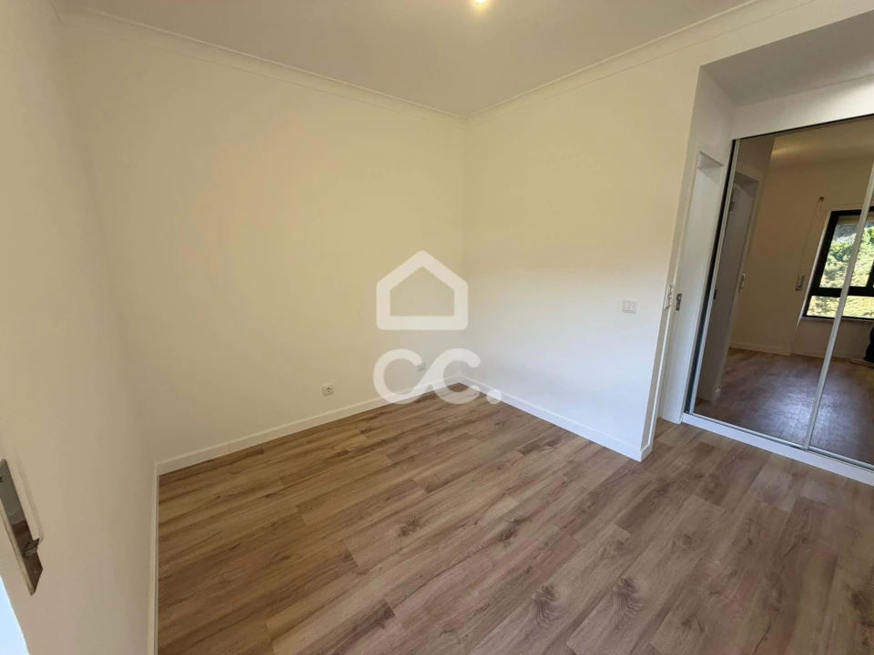 Apartamento T3 para Venda em Laranjeiro e Feijó Foto 18