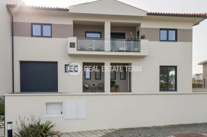 Moradia T4 para Venda em Eixo e Eirol