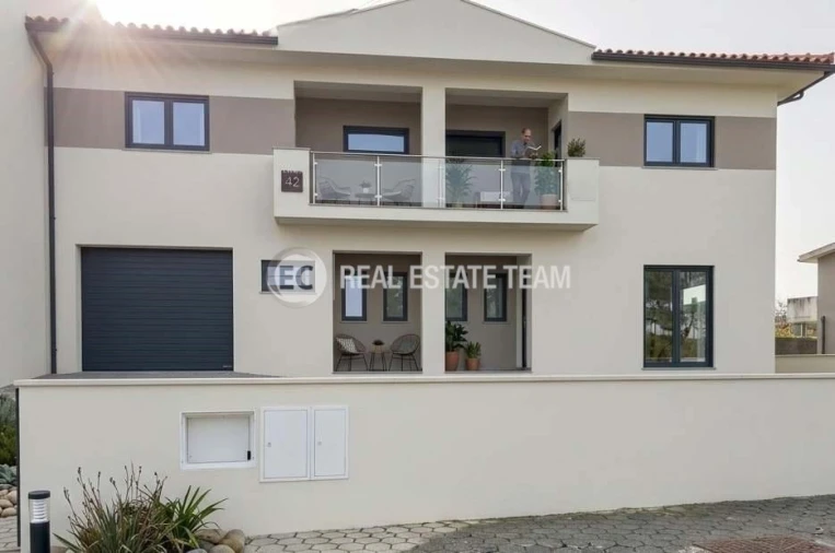 Moradia T4 para Venda em Eixo e Eirol Foto 14