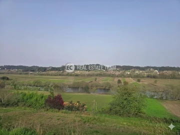 Moradia T4 para Venda em Eixo e Eirol