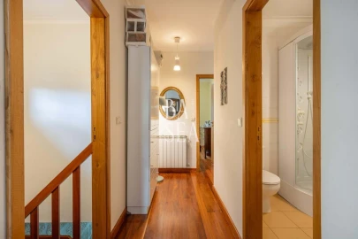 Moradia T3 para Venda em Bouro (Santa Maria)