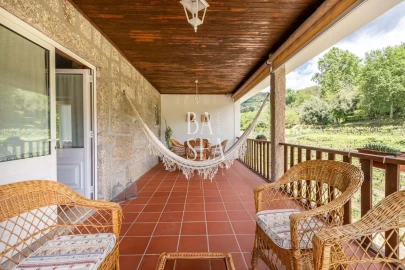 Moradia T3 para Venda em Bouro (Santa Maria)