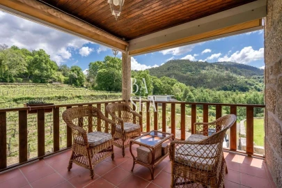 Moradia T3 para Venda em Bouro (Santa Maria)