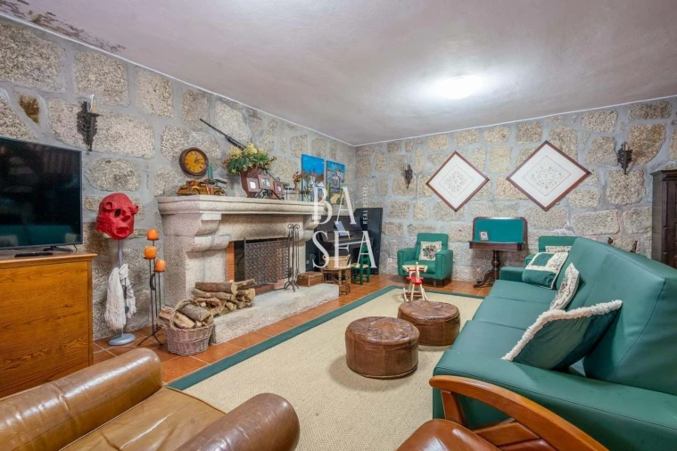 Moradia T3 para Venda em Bouro (Santa Maria) Foto 3