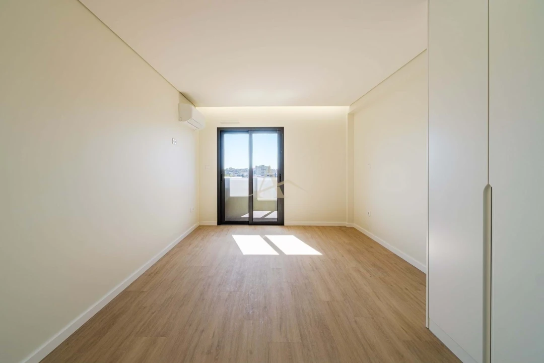 Apartamento T3 para Venda em Santa Marinha Foto 24