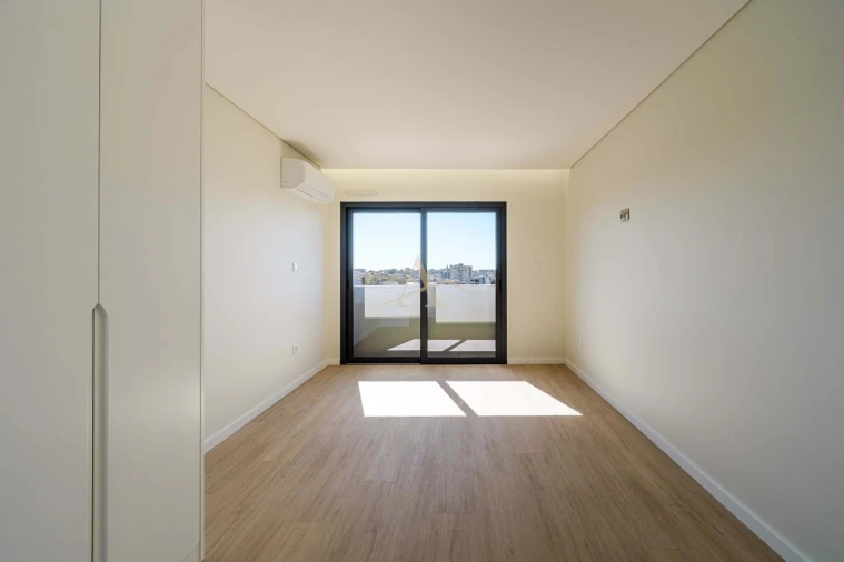 Apartamento T3 para Venda em Santa Marinha Foto 18