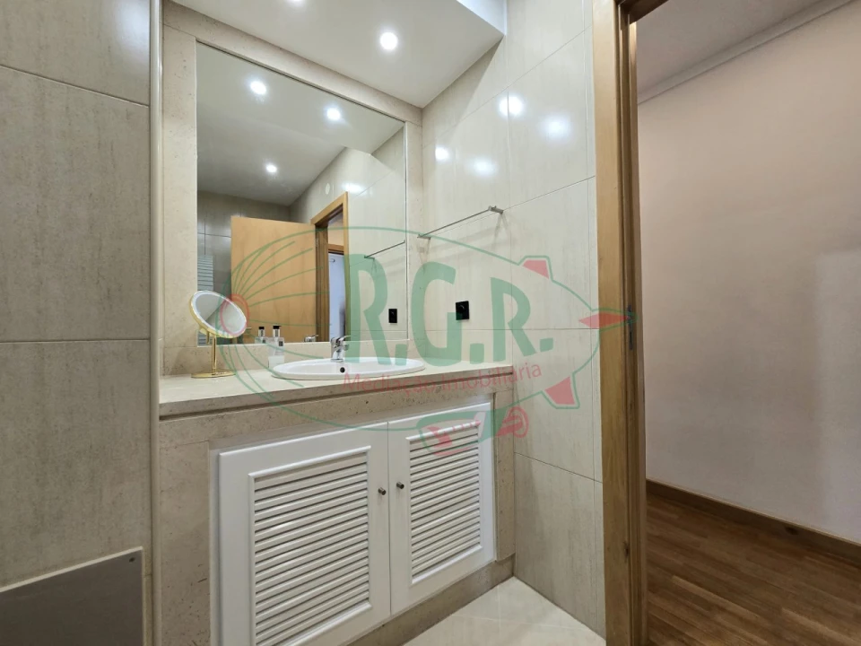 Apartamento T2 para Venda em Gondomar (São Cosme), Valbom e Jovim Foto 44