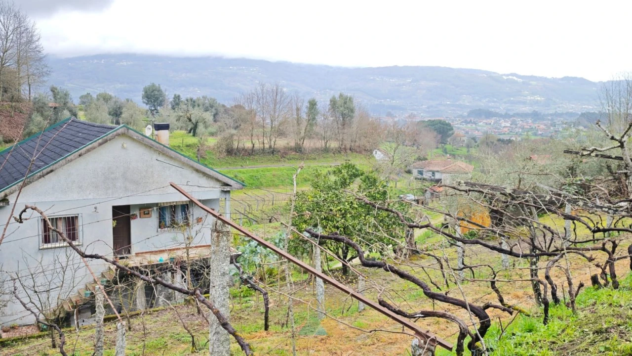 Moradia T3 para Venda em Beiral do Lima Foto 9