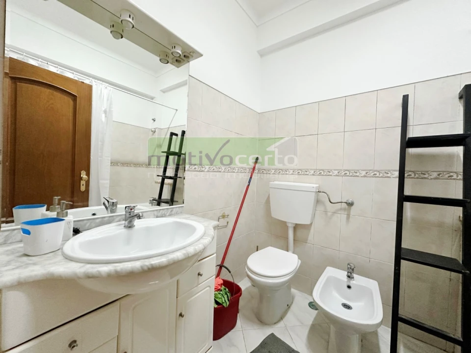 Apartamento T2 para Venda em Cacém e São Marcos Foto 18