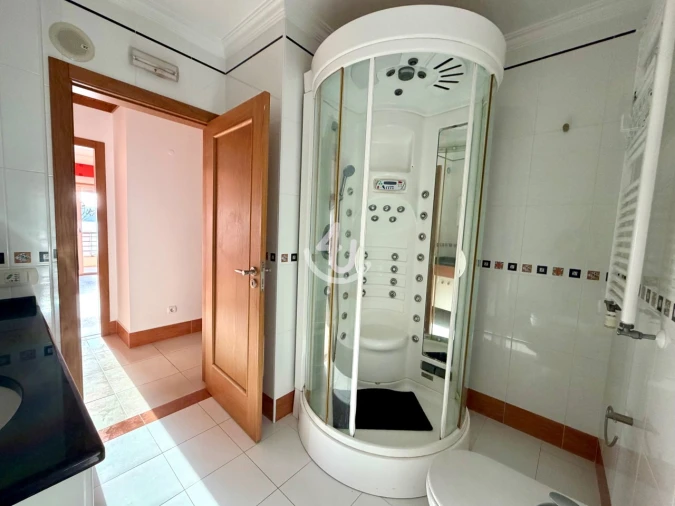 Apartamento T3 para Venda em São Martinho do Porto Foto 30