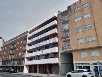 Apartamento T1 para Venda em Vila Nova de Famalicão e Calendário