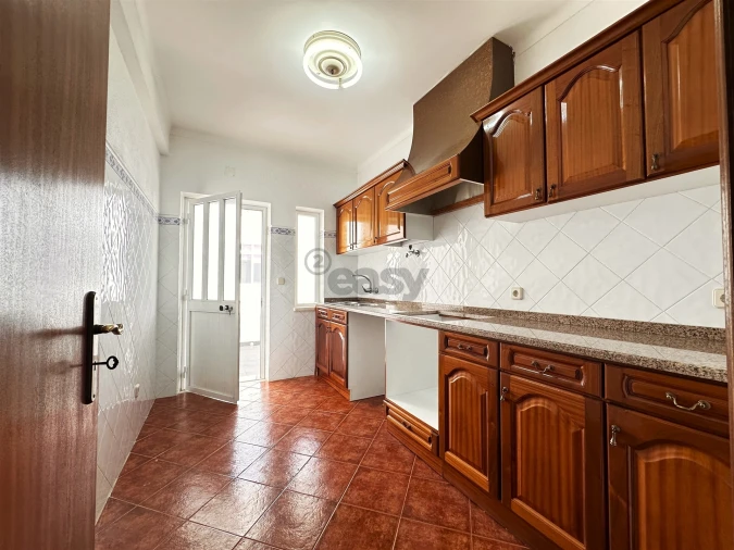 Apartamento T2 para Venda em Borba (Matriz) Foto 7