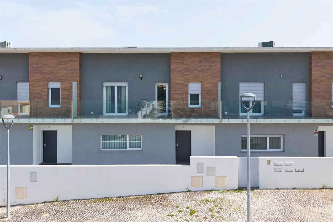 Moradia T4 para Venda em Setubal (São Sebastião) Foto 2