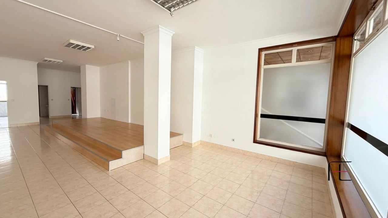 Loja para Arrendamento em Ermesinde Foto 5