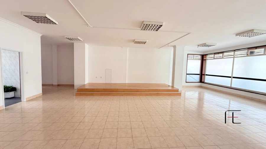 Loja para Arrendamento em Ermesinde Foto 3