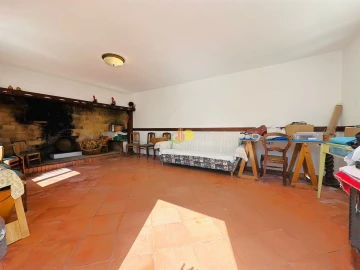 Moradia T4 para Venda em São Pedro