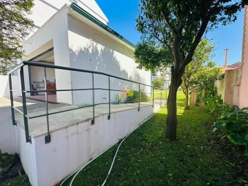 Moradia T4 para Venda em São Pedro