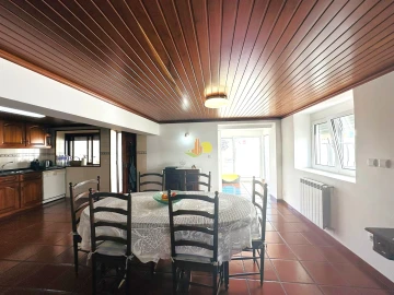 Moradia T4 para Venda em São Pedro