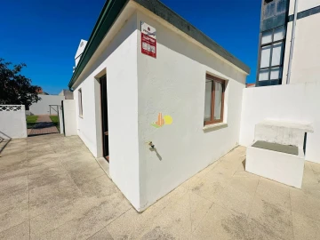 Moradia T4 para Venda em São Pedro