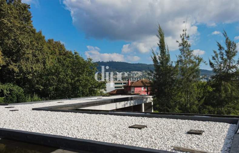 Moradia T3 para Venda em Azurem Foto 18