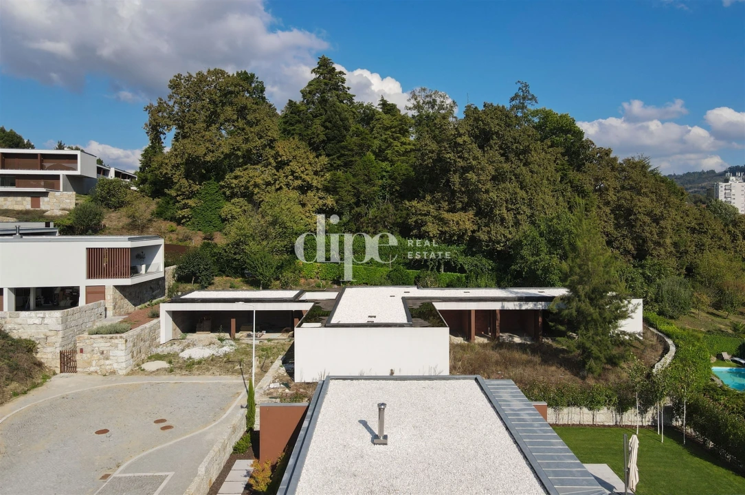 Moradia T3 para Venda em Azurem Foto 20