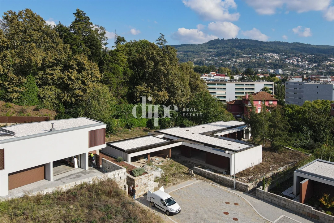 Moradia T3 para Venda em Azurem Foto 22