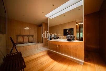 Moradia T5 para Venda em Oliveira, São Paio e São Sebastião