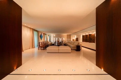 Moradia T5 para Venda em Oliveira, São Paio e São Sebastião