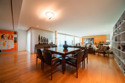 Moradia T5 para Venda em Oliveira, São Paio e São Sebastião