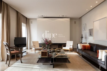 Moradia T5 para Venda em Oliveira, São Paio e São Sebastião