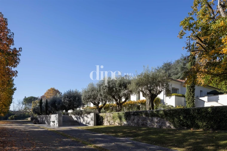 Moradia T5 para Venda em Oliveira, São Paio e São Sebastião Foto 35