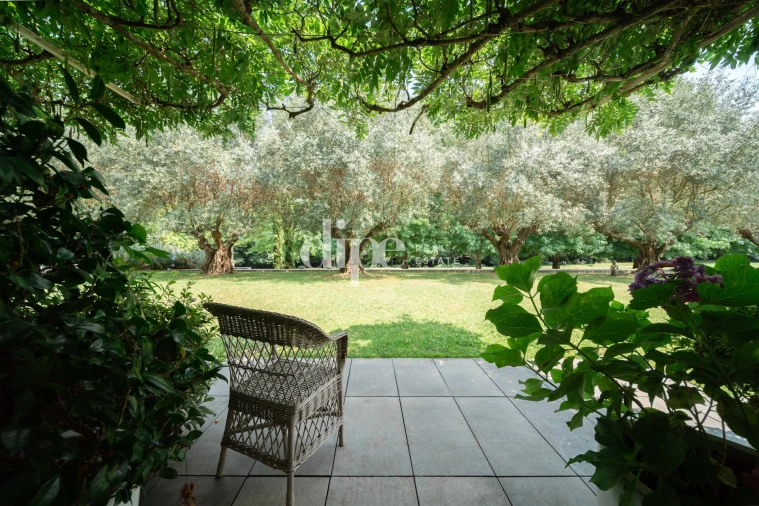 Moradia T5 para Venda em Oliveira, São Paio e São Sebastião Foto 9