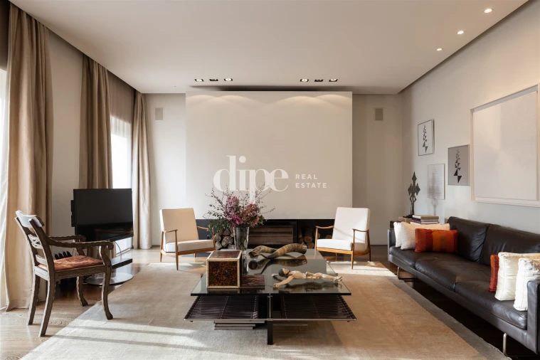 Moradia T5 para Venda em Oliveira, São Paio e São Sebastião Foto 18