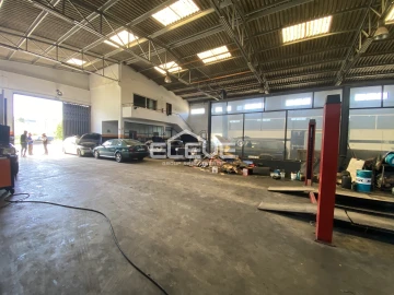 Negócio para Venda em Ermesinde