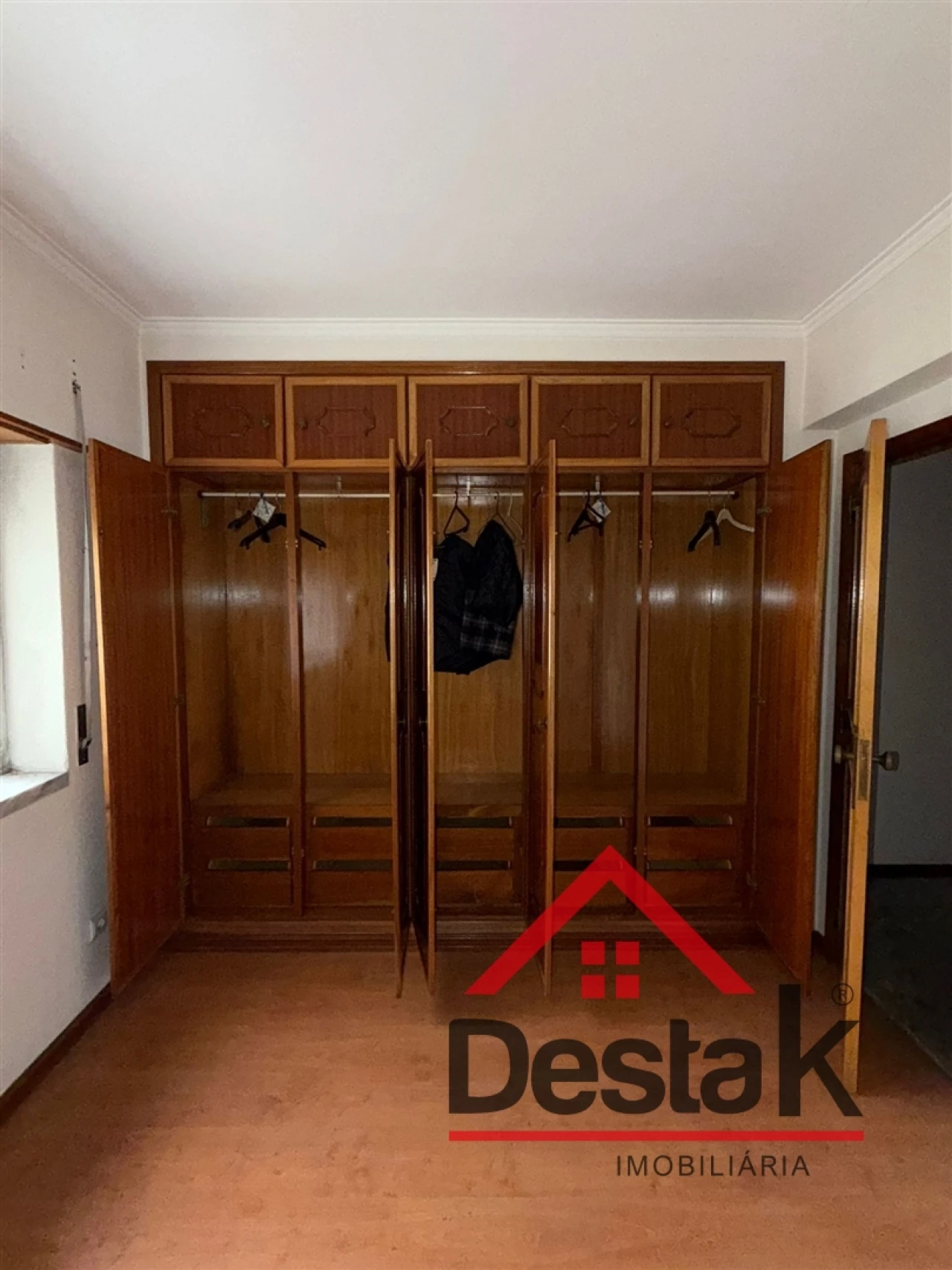 Apartamento T4 para Venda em Massamá e Monte Abraão Foto 27