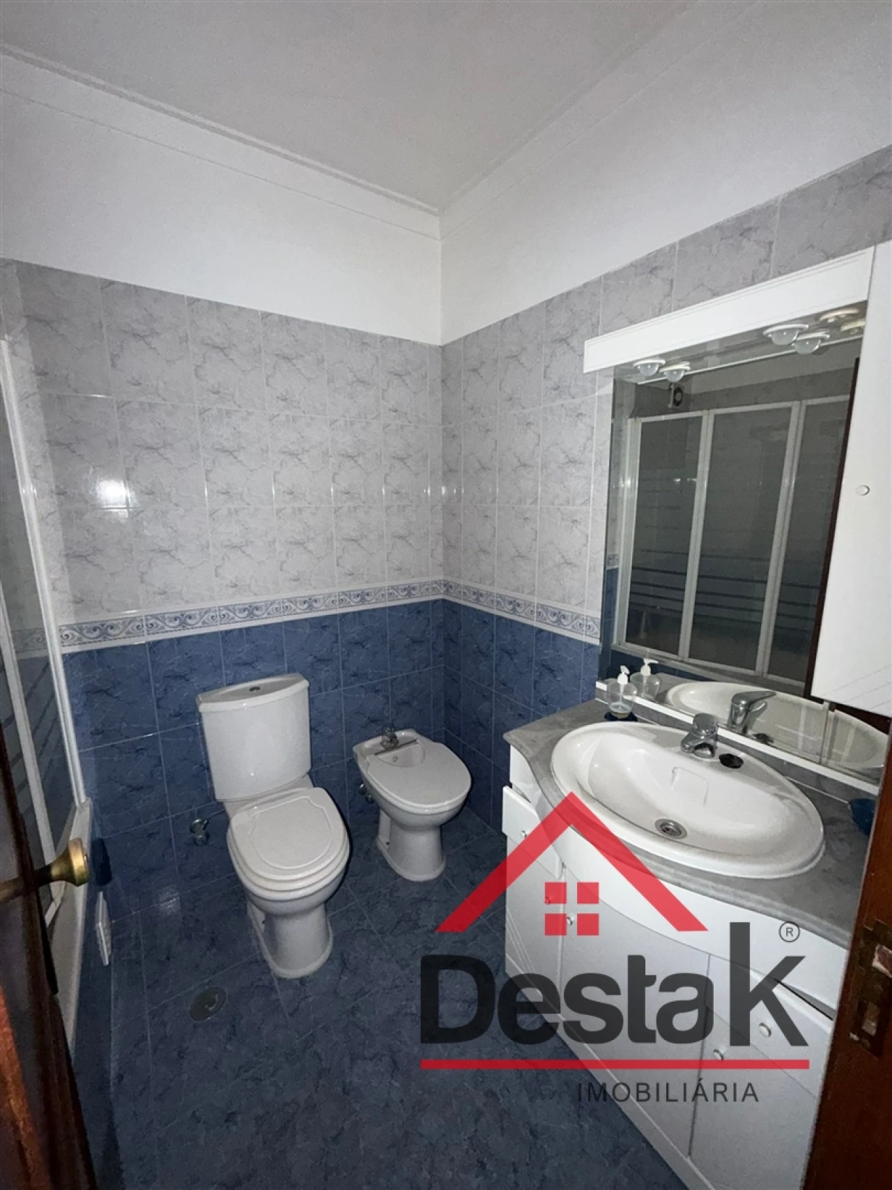 Apartamento T4 para Venda em Massamá e Monte Abraão Foto 30