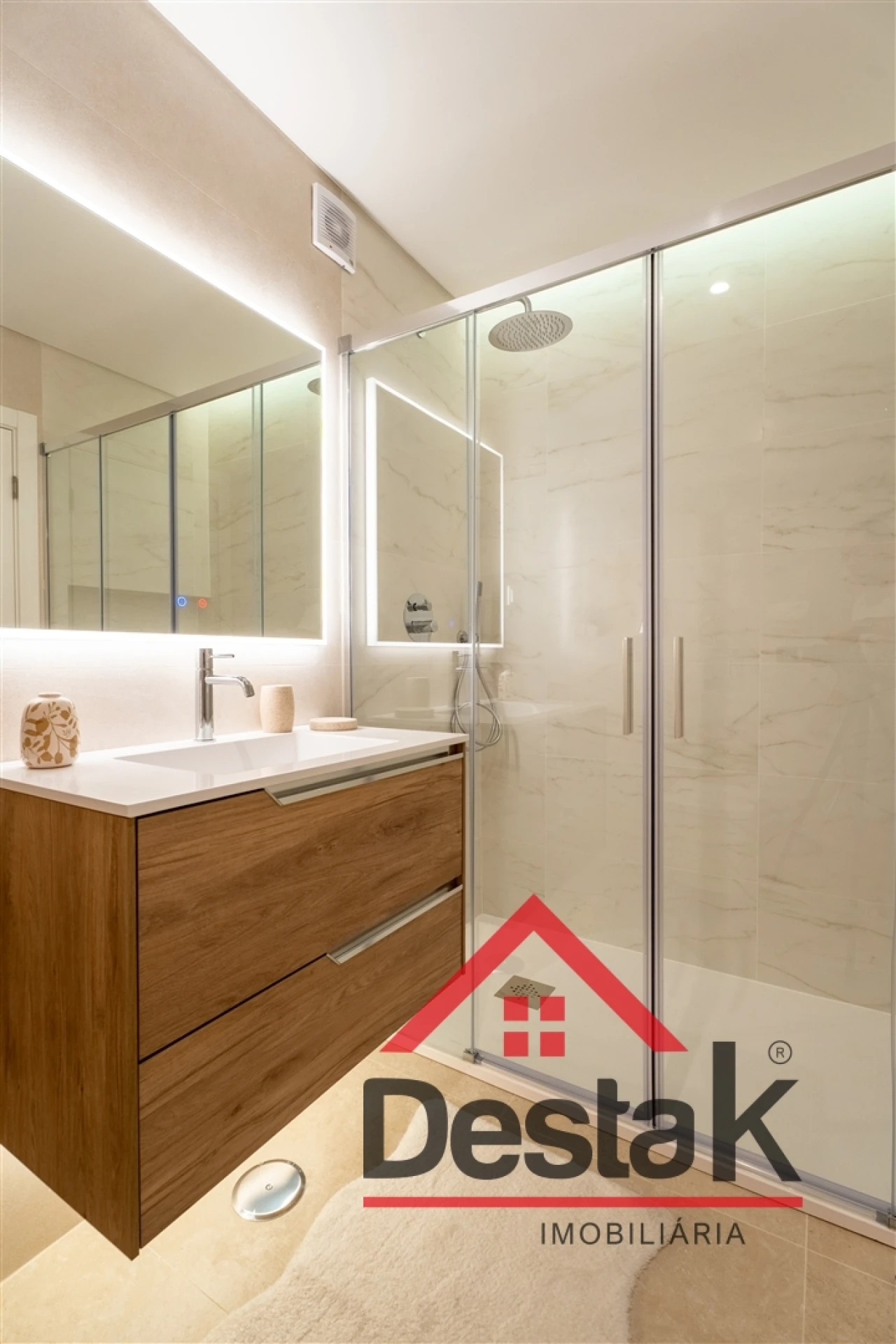 Apartamento T4 para Venda em Massamá e Monte Abraão Foto 12