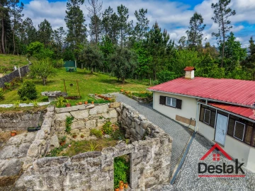 Moradia T2 para Venda em Figueiredo de Alva